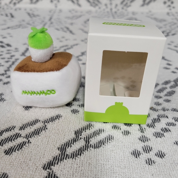 [MAMAMOO] MOOMOO'S 9th ANNIVERSARY - MINI MOOMOOBONG DOLL - Picture 2 of 4